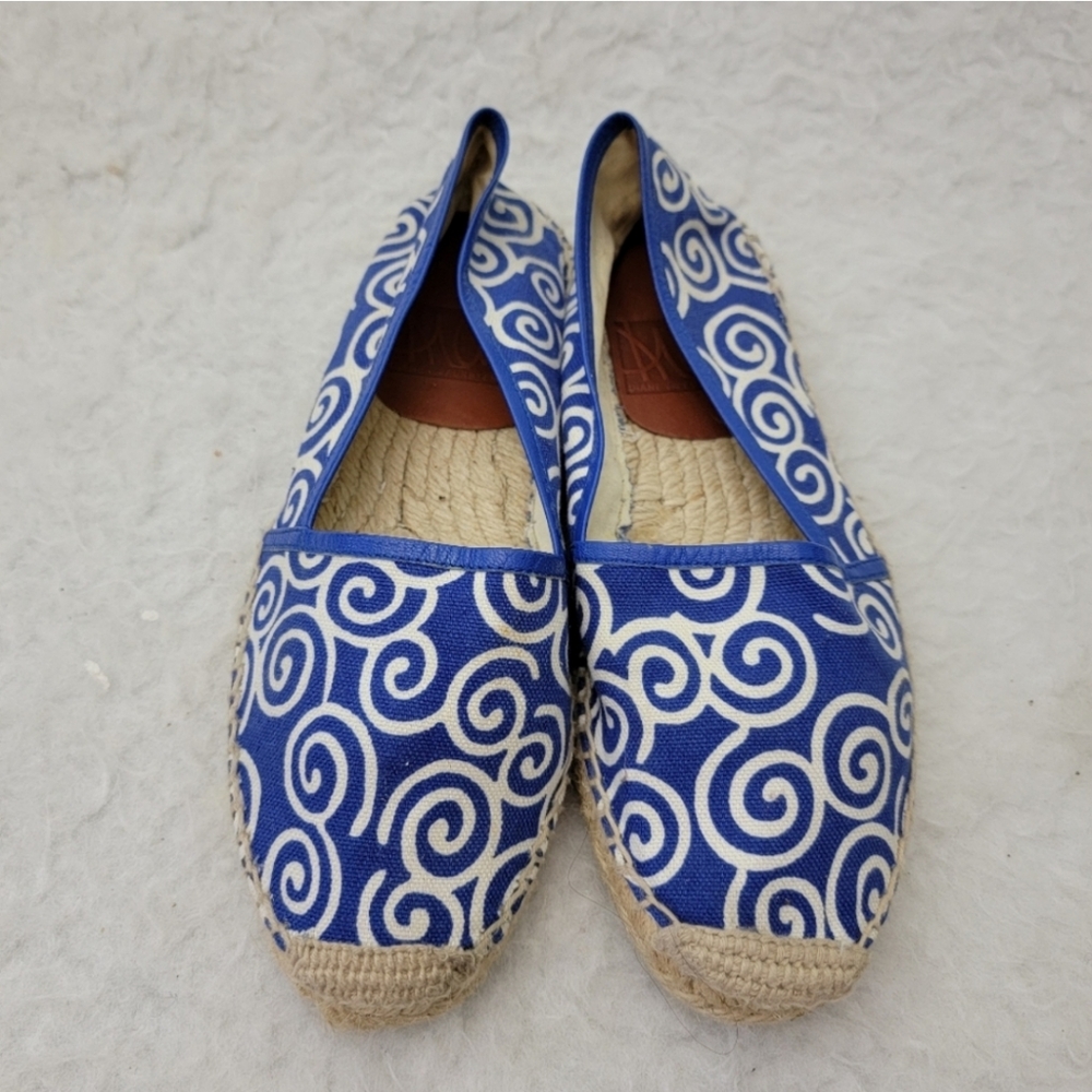 Diane Von Furstenberg blue white espadrilles size 8